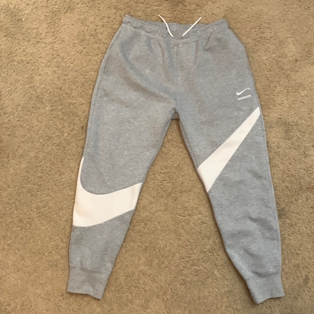 Nike sportswear, tapered, jogger, sweatpants, cuffed bottom, gray size medium